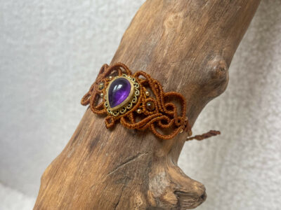 Création de bijoux en macramé et sacs au crochet