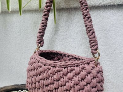 Création de bijoux en macramé et sacs au crochet