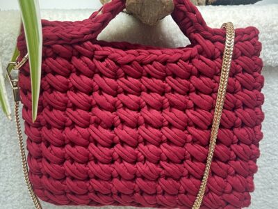 Création de bijoux en macramé et sacs au crochet